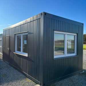 CONTAINER WITH TWO WINDOWS 18